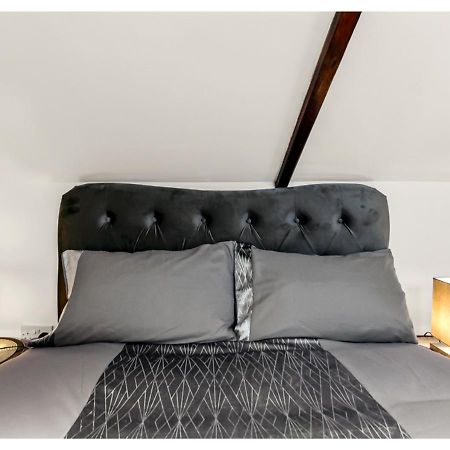 Sleek And Modern Studio With Minimalist Vibe Daire Chelmsford Dış mekan fotoğraf