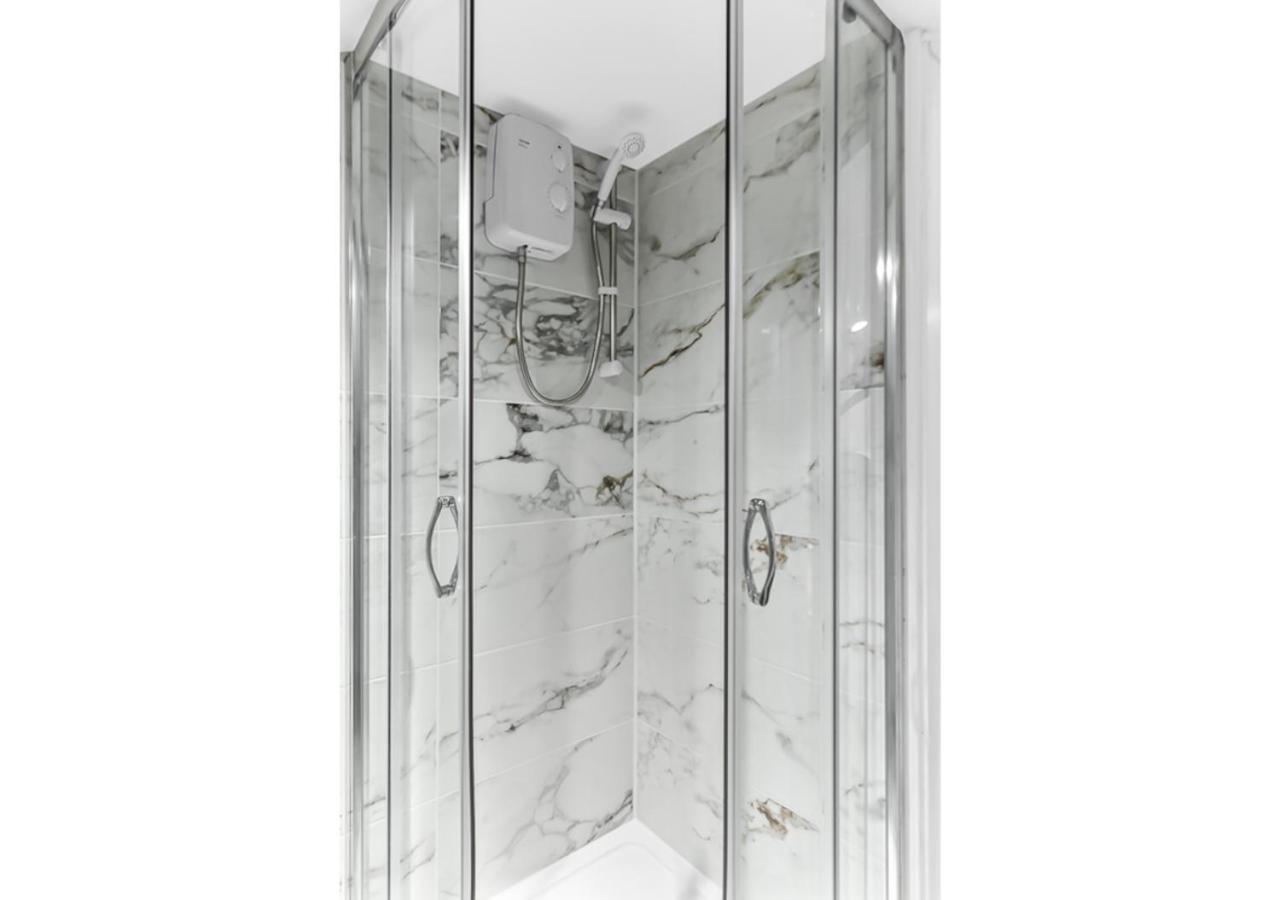 Sleek And Modern Studio With Minimalist Vibe Daire Chelmsford Dış mekan fotoğraf