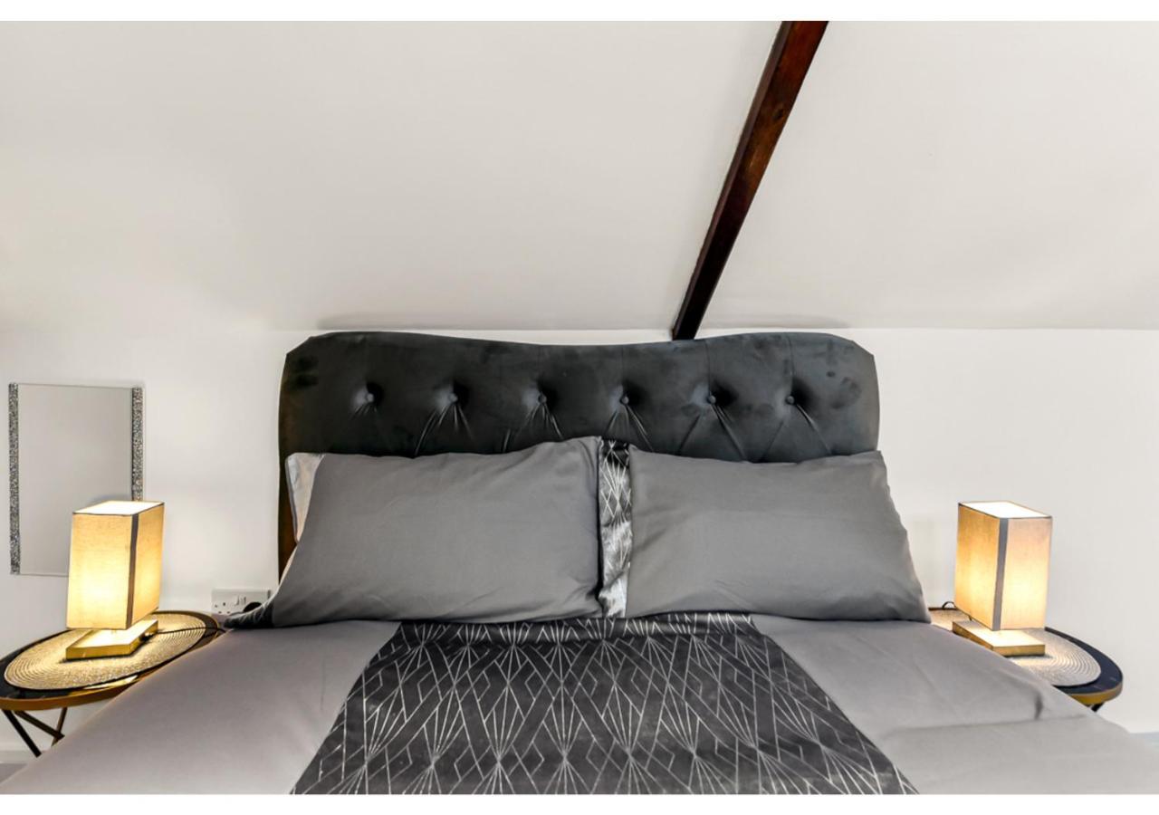 Sleek And Modern Studio With Minimalist Vibe Daire Chelmsford Dış mekan fotoğraf